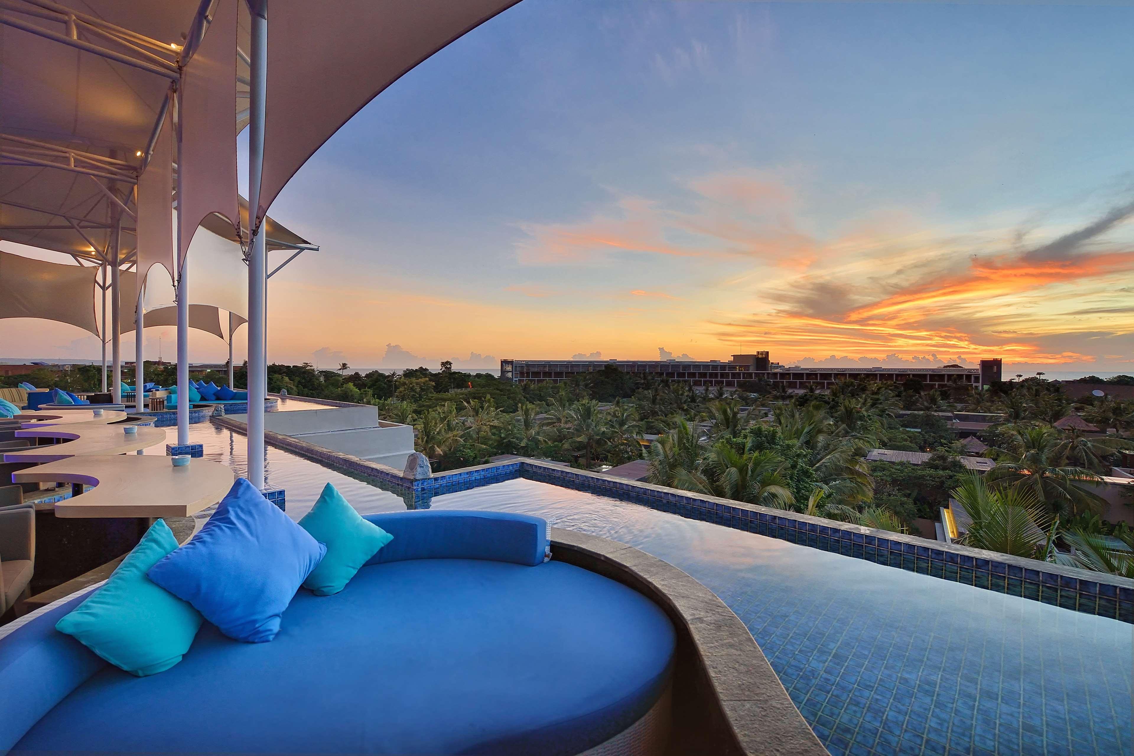 Hotel De Vins Sky Seminyak (Bali)